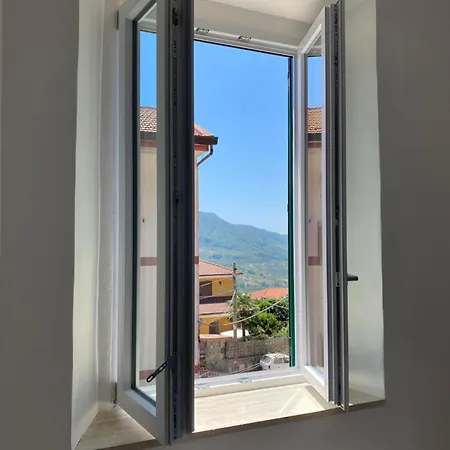 Gauro Apartment *