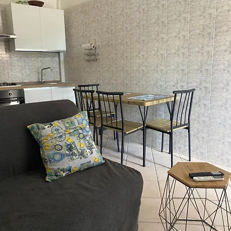 Apartment Gauro