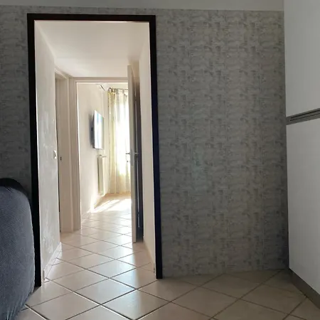 Apartment Gauro